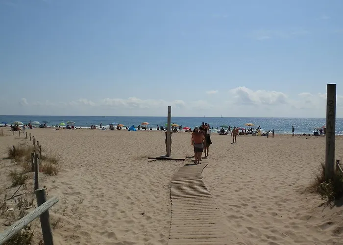 营地 Clara 托里代巴拉